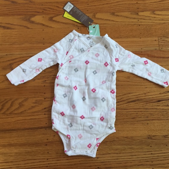 aden and anais kimono onesie